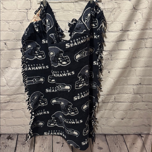 Crib Quilted Seahawks Fringe Fleece Blanket Homemade, car seat, lap. Chair - Picture 4 of 5